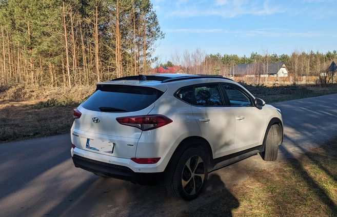 Hyundai Tucson cena 71900 przebieg: 107000, rok produkcji 2017 z Szczebrzeszyn małe 46